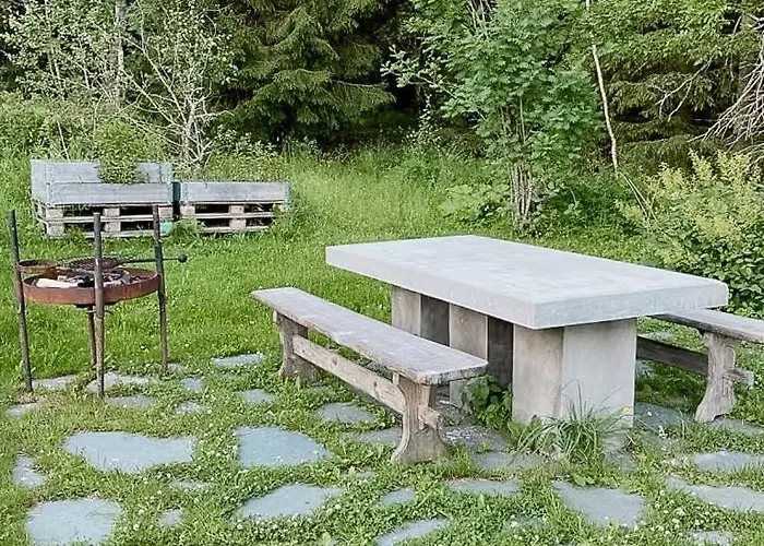 Historic By The Trail In Ostmarka