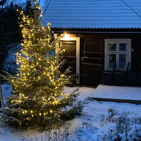 Semesterbostad Historic By The Trail In Ostmarka *